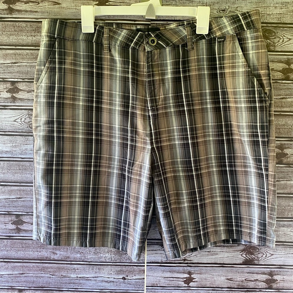 Hurley‎ Men's Shorts Size 38 Plaid Pockets Logo Flat Front